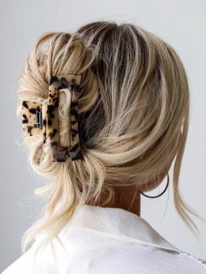 Claw clip updos for easy Summer style