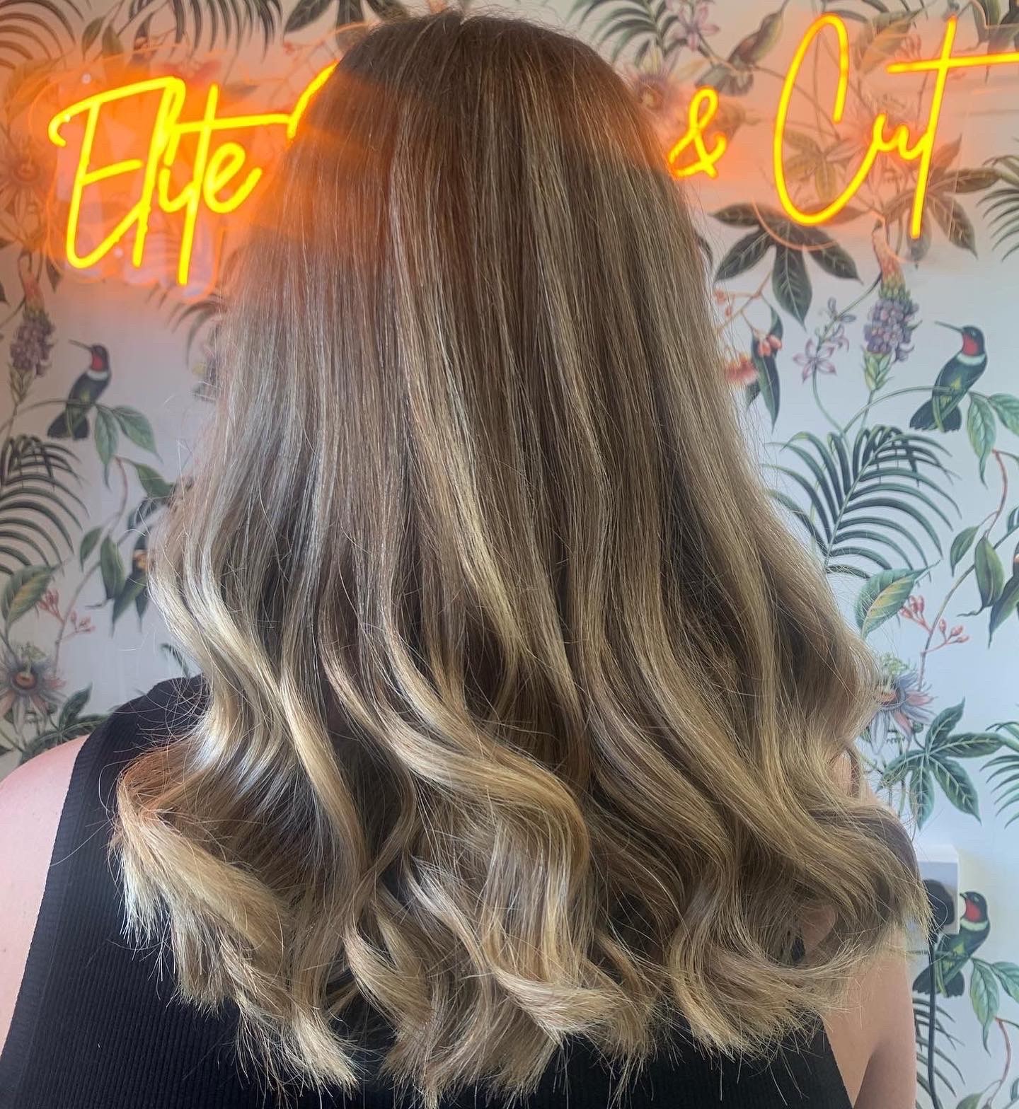 Wash and Curly blow dry